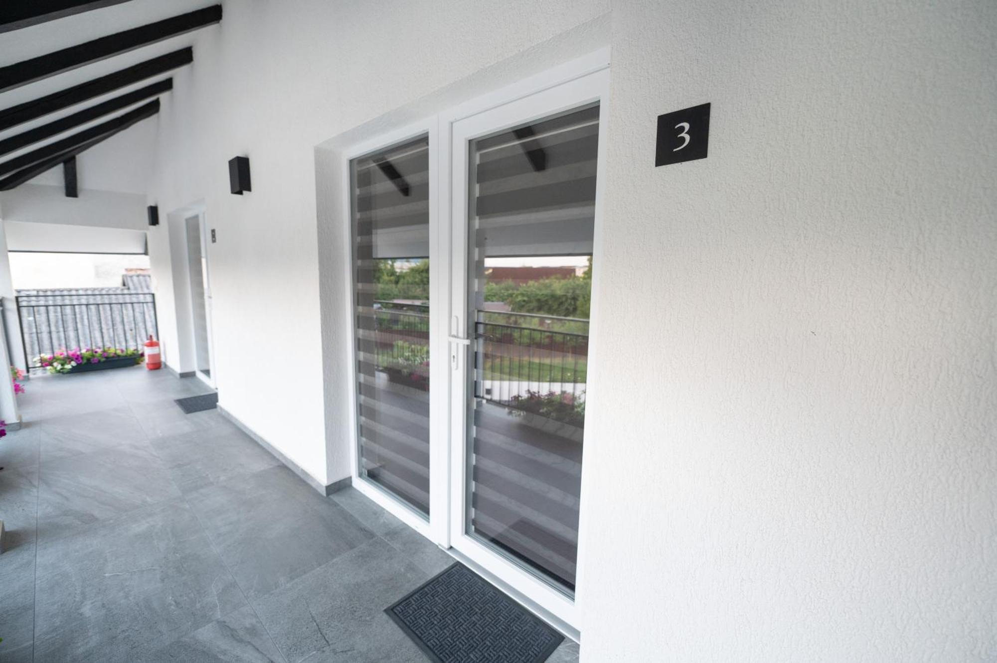 Casa Bolta Rece Hotel Sighetu Marmaţiei Екстериор снимка